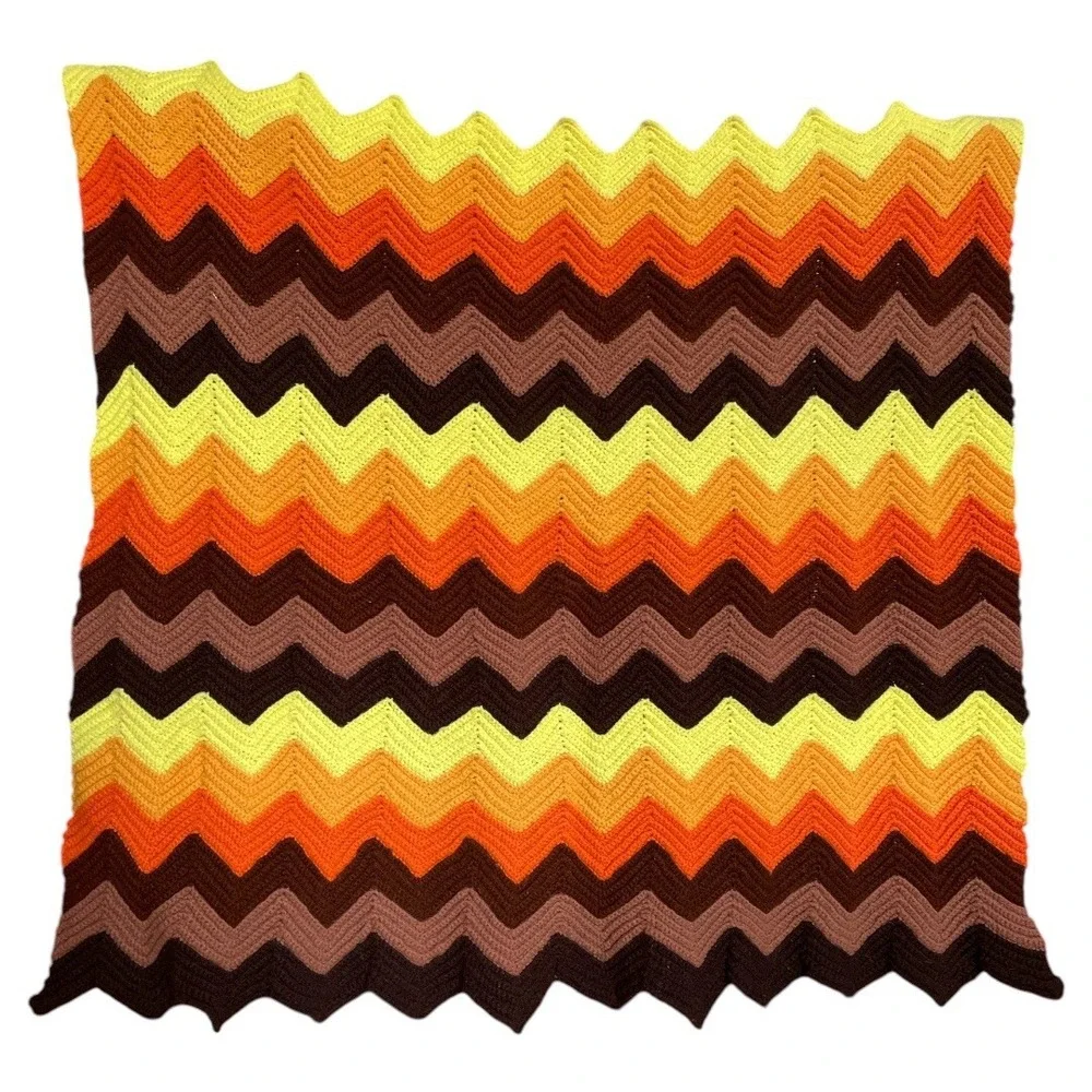 Vintage‎ MCM Crochet Afghan Lap Blanket Chevron Zig Zag Handmade Granny Cottage